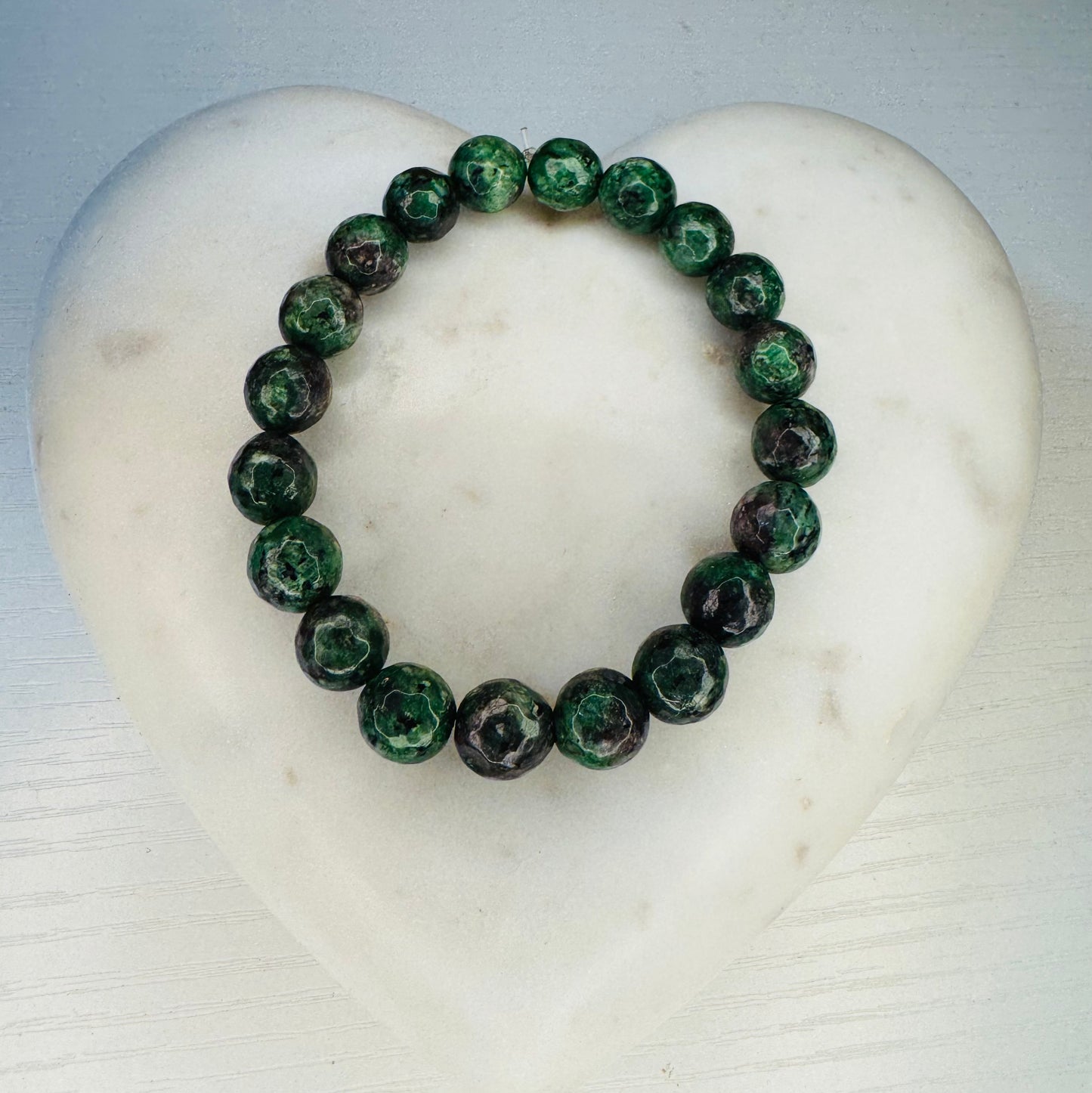 Green zoisite, bracelet with 10 mm beads