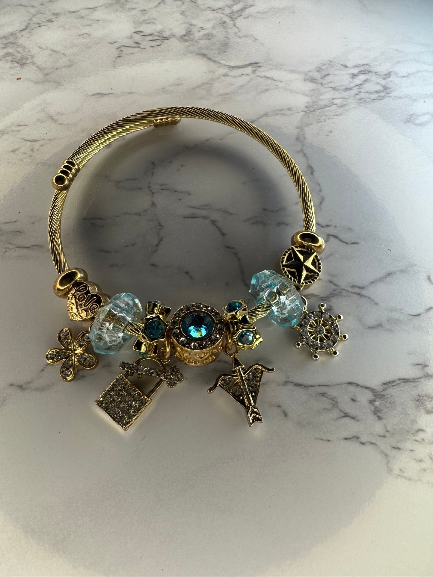 Bangle bracelet