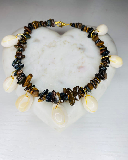 Tiger eye anklet with clasp.