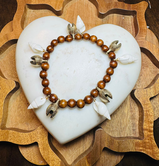 Bells and seashells bracelet